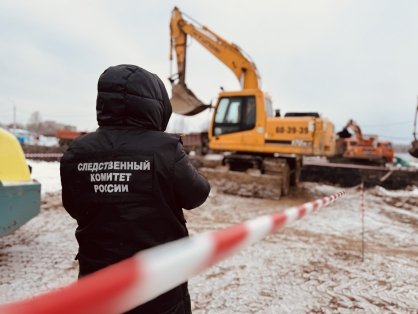 В Великом Новгороде следователи устанавливают обстоятельства травмирования работника стройки